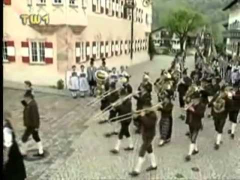 Musikkapelle und Trachtenvereine Aschau