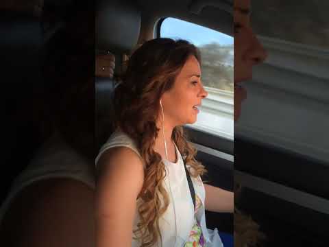 Canan Başaran Hastanenin kapısı