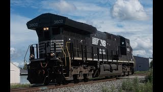 NS ET44AC 3602 goes to rescue NS 809!