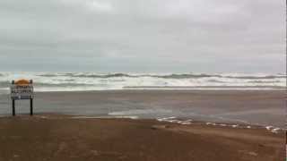 preview picture of video 'Lake Michigan at New Buffalo - 10/30/12'