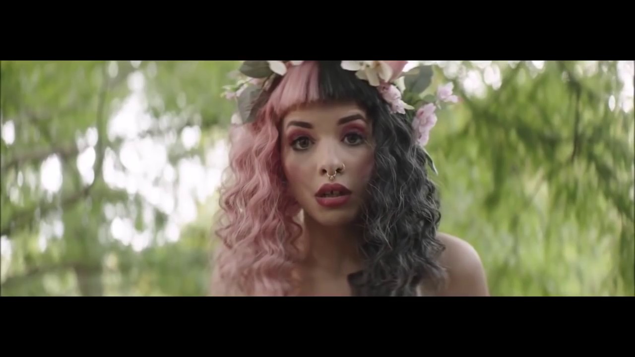 Melanie Martinez — Blue Knees