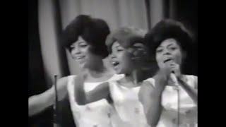The Supremes – My Heart Can&#39;t Take It No More – MotorTown Revue – Apollo Theatre  – January 1, 1963