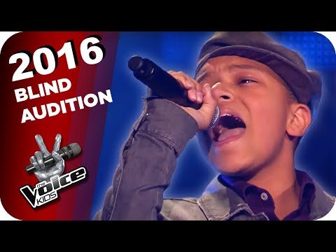 Conchita Wurst - Rise Like A Phoenix (Noël) | Blind Auditions | The Voice Kids 2016 | SAT.1
