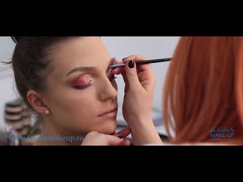 Video Masterclass cu Andra Papacu la Şcoala de Make-up Ramona Chiriţă