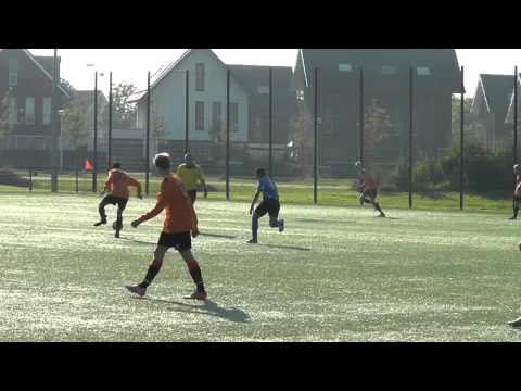 10 okt 2015 V.V. De Meern A2 - IJFC A2 com 10-2 Doelpunt Ian, assist Tim (6-0)