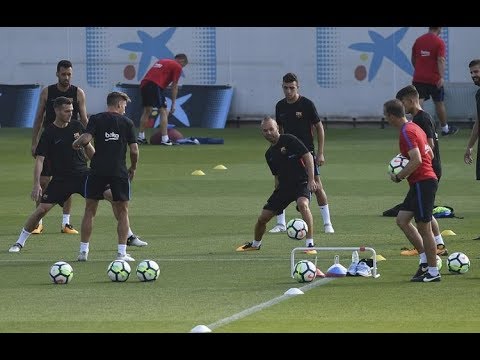 Grassroots Football - Train Intense Pressure with the Bizonal Rondo Drill 6+1 Pivot x 4 Defenders.