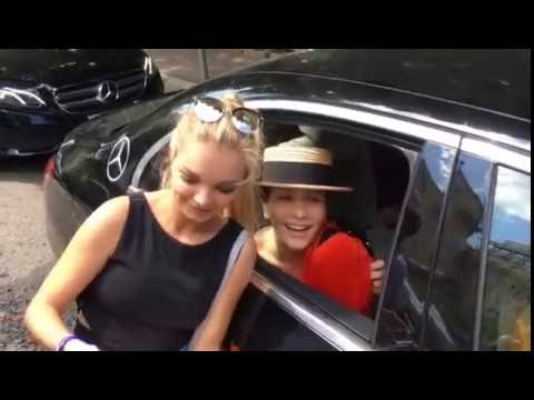 Natalia Oreiro . Con Fans  (30.06.2016 - Moscu)