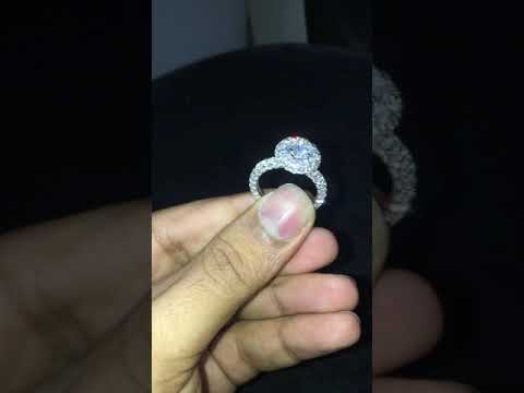 18K White Gold Exclusive Diamond Engagement Ring