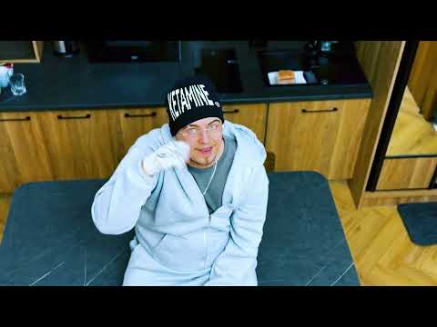 𝗙𝗔𝗕𝗜𝗖𝗛 and Wiśnia