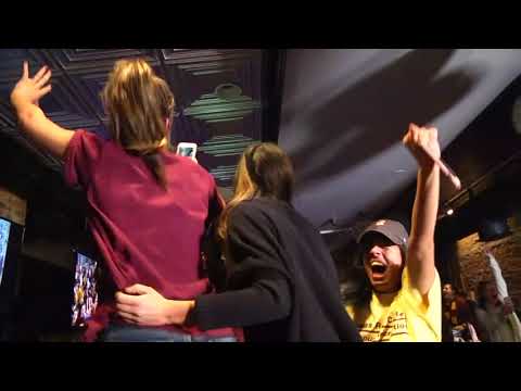 Loyola-Chicago fans go wild as Ramblers make it to Final Four | ESPN