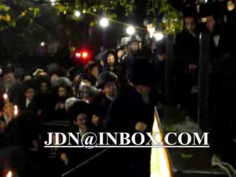 Skverer Rebbe in williamsburgh 5770