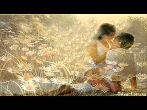 AUN ME QUEDA FUEGO    FRANCISCO  A VUELTAS CON EL AMOR (1984)