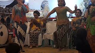 Download lagu Tayuban, Campur Sari Gending Liwung,Pagelaran Wayang Kulit Ki Dalang Suparno. Pagerngombuk Sidoarjo mp3