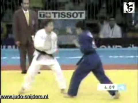 Judo 2006 Doha: An (PRK) - Munkhbaatar (MGL) [-52kg].