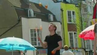 Fatboy Slim - That Old Pair Of Jeans (Jugglers Version) (Official video)