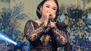 Download lagu Cinta merah jambu Niken Salindry ft avianisak // CS MAYANGKARA // Pelangi AUDIO mp3 Download lagu Cinta merah jambu Niken Salindry ft avianisak // CS MAYANGKARA // Pelangi AUDIO mp3