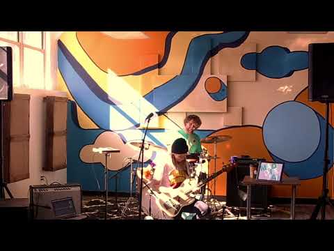 Maddie Jay - Lunch Break LIVE