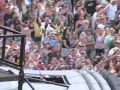 Kenny Chesney Opens Concert Floating Over the Crowd and Sings Live A Little - DaKineStuffAndThings Kenny Chesney Opens Concert Floating Over the Crowd and Sings Live A Little
