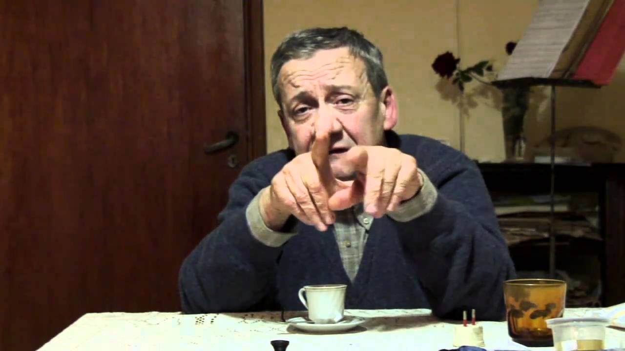 Como bola sin manija — Official Trailer