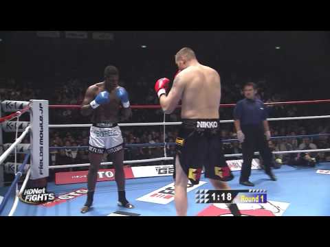 K-1 World Grand Prix 2009 Final: Remy Bonjasky vs Semmy Schilt (HD)