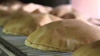 preview picture of video 'Lebanese Bread: How It's Made?'