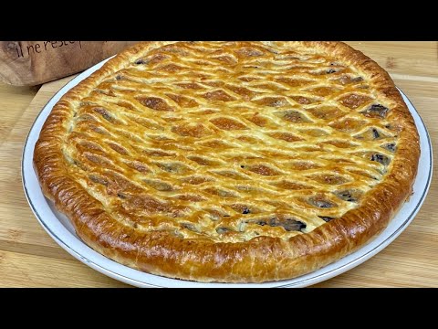 RECETTE DE GALETTE SALÉE ! LA TOURTE AUX CHAMPIGNONS ET FROMAGE AIL ET FINES HERBES RAPIDE ET FACILE