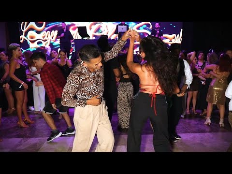 Adolfo Indacochea & Ericarolina - Salsa social dancing | Legends Old School Congress 2025