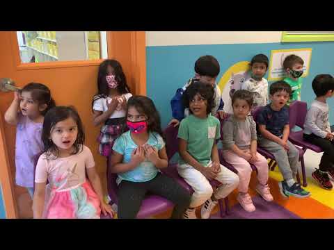 Ms. Hameeda’s Preschoolers sang a sweet song for their moms! Happy Mother’s Day!! ❤️💕💜🌷🌹🌸