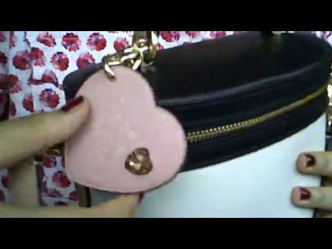 download lagu mp3 mp4 Selena Gomez Coach Charm, download lagu Selena Gomez Coach Charm gratis, unduh video klip Selena Gomez Coach Charm