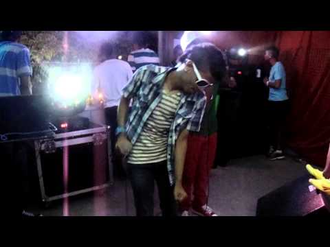 Rioco e Dentinho Ao vivo No Aniversário de Saulo Produções 17/11/2013