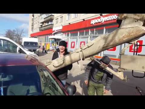 Cekcok Rumah Tangga, Pria Rusia Cor Mobil Istri
