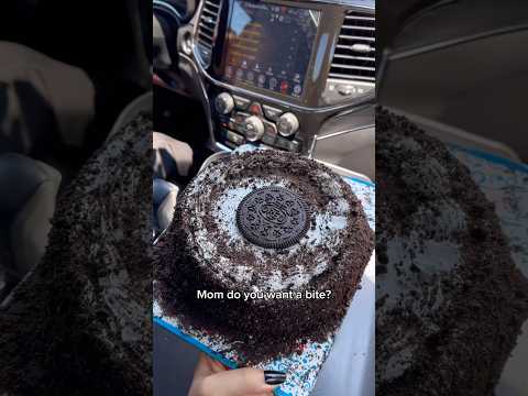 Mom do you want one? #food #cake #eating