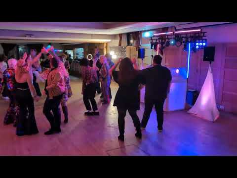 Howard Turner  (DJ @ TurnerAV) video.