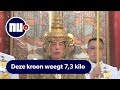 Thaise koning draagt kroon van 7 kilo bij kroning