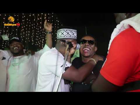 SMALL DOCTOR SHOCKS FANS AND K1 AS HE PERFORMS K1 DE ULTIMATE OLD TUNES ON STAGE