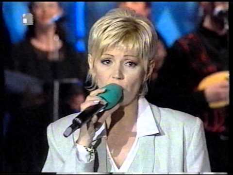 MARINA TOMAŠEVIĆ - SVI DANI DJETINJSTVA MOG live (Brodfest)