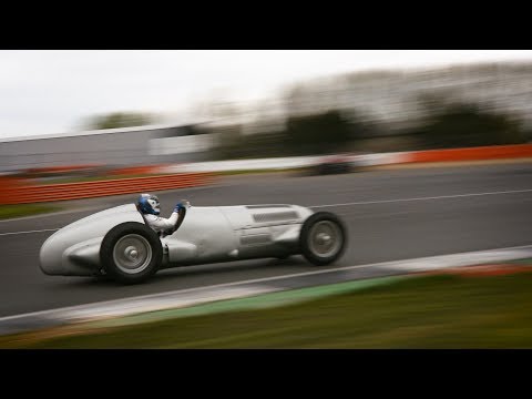 Valtteri fährt den klassischen Mercedes W125 von 1937!