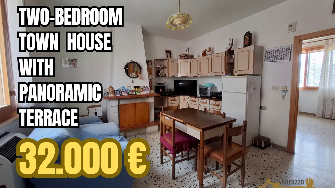 Two-bedroom town house with panoramic terrace. 30 minutes from the coast. Celenza Sul Trigno