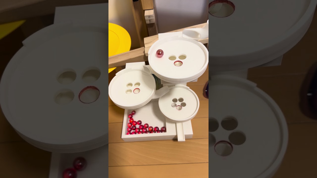カイジっぽい？②⓪ 3Dプリンターで作った、3段クルーンにビー玉を転がす。全然最後までなかなかいかない。#marblesrace #automobile #marblesofig #marblerun