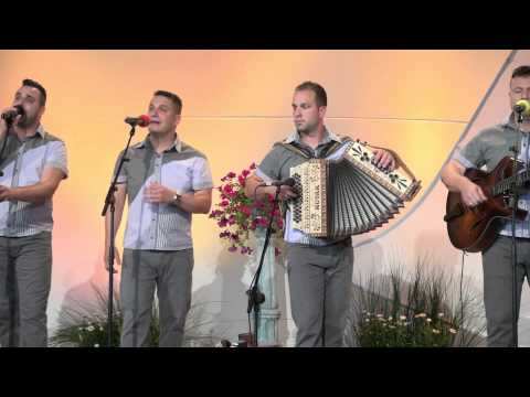 Ansambel Napev (Slovenj Gradec)-Srce te ljubiti noče (v živo)