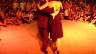 Lida Montovani y Cristhian Sosa. MILONGA. Plaza Almagro- 2010.