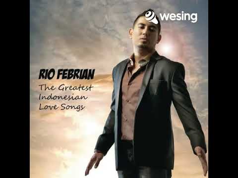 Cover Layu Sebelum Berkembang - by Rio Febrian