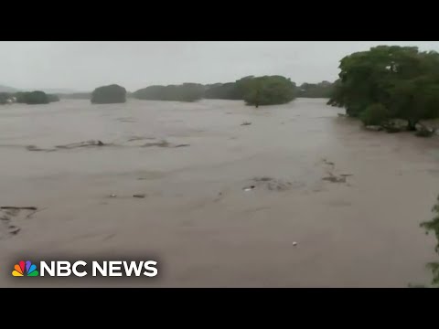 'Please pray': Texas official gets emotional amid flooding
