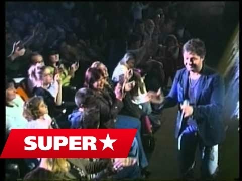 Sinan Hoxha - 8 me 2