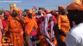 preview picture of video 'Les femmes de Sokodé, avec leur balai citoyen, sont prêtes à balayer le régime RPT/UNIR du pouvoir'