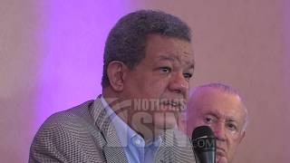 Leonel Fernández dice que la Constitución nunca se ha modificado dos veces con el mismo objetivo