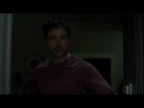 Zeke's wolf Calling - 1x14