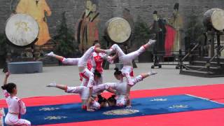 preview picture of video 'Acrobats at City Walls Xian China'