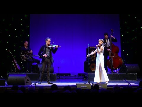 KATICA & CSABA ILLÉNYI - Bach: Double Violin Concerto in D minor 1. mov.