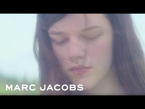 Marc Jacobs Daisy Dream EDT tualetinis vanduo unisex, 30 ml video